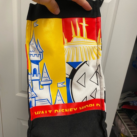 Disney 2021 Tote - Picture 3 of 9